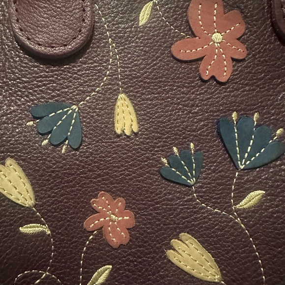 Portland Leather Raindrop Crossbody Floral Embroidered Burgundy Bag - Picture 12 of 13